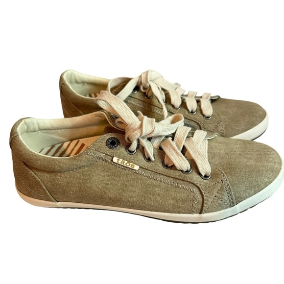 Taos star canvas neutral lace up sneakers 8.5 - Picture 1 of 7
